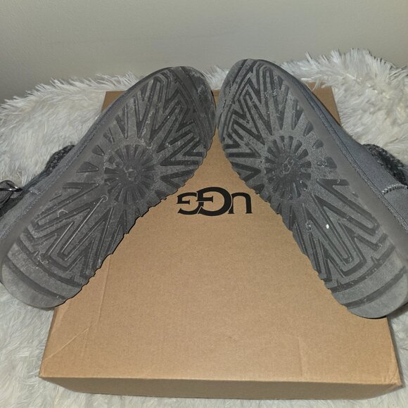 UGG Classic Solene Mini Bootie - Picture 8 of 10